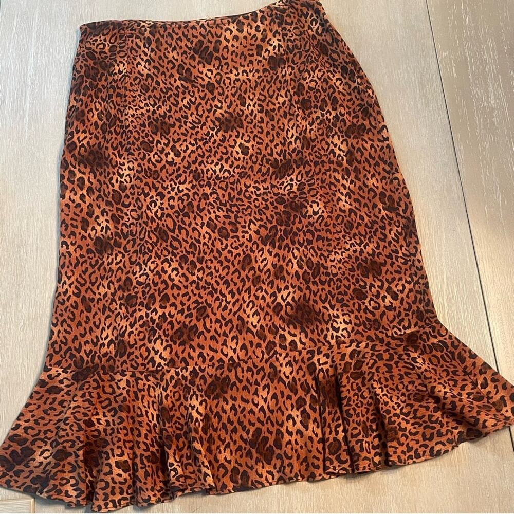Leopard cheetah print midi skirt womens Size L side zip ruffle hem chic